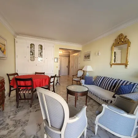 La Presqu'ile T2 Palm Moure Rouge Κάννες